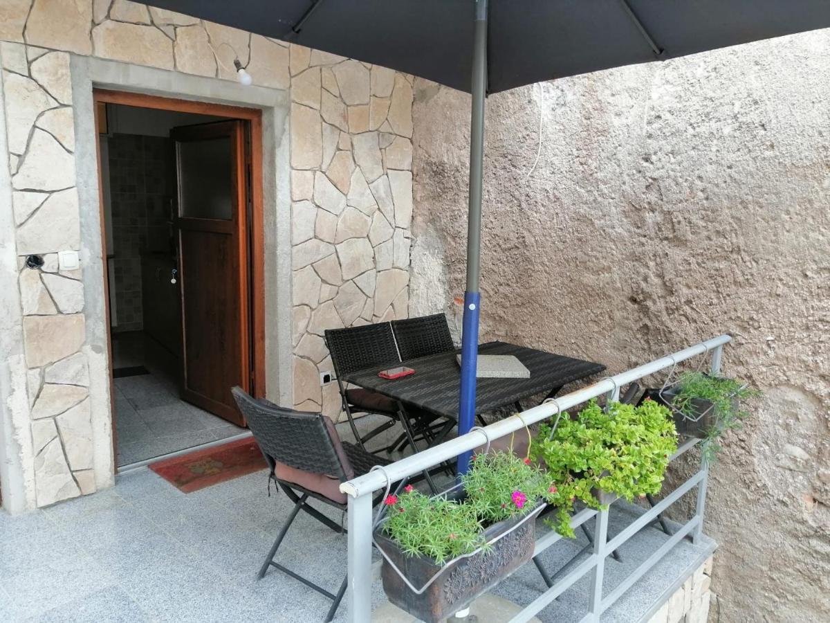 Apartment Senj Senj  Luaran gambar