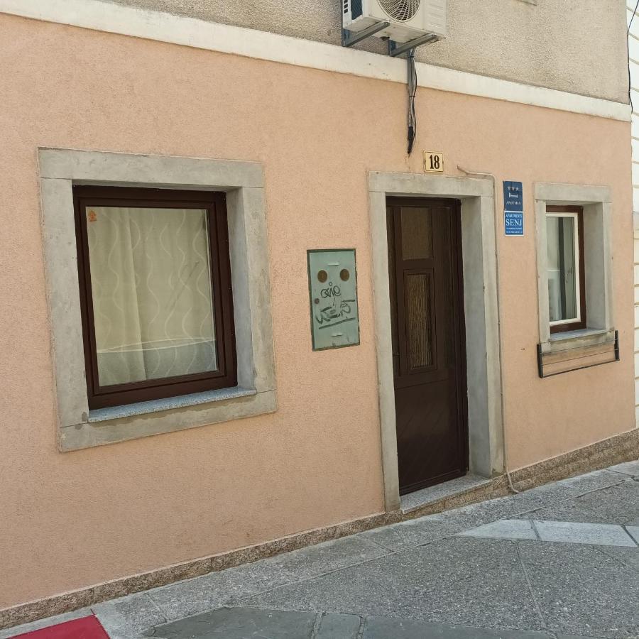 Apartment Senj Senj  Luaran gambar